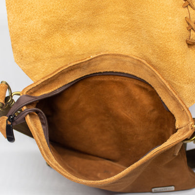 Portefeuille tressé marron caramel