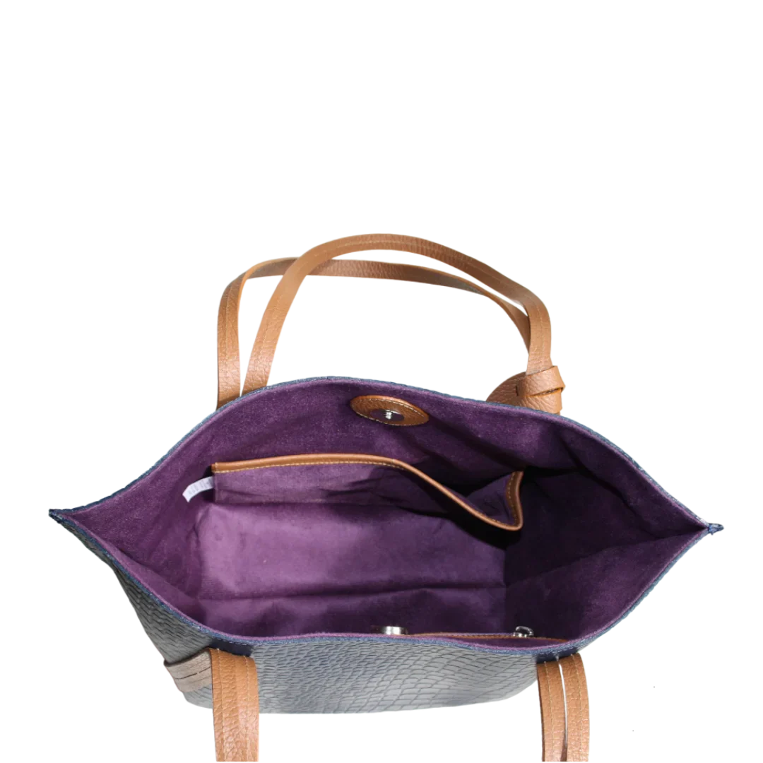 Sac à main Eleonora pour femme, en cuir bleu foncé façon reptile.