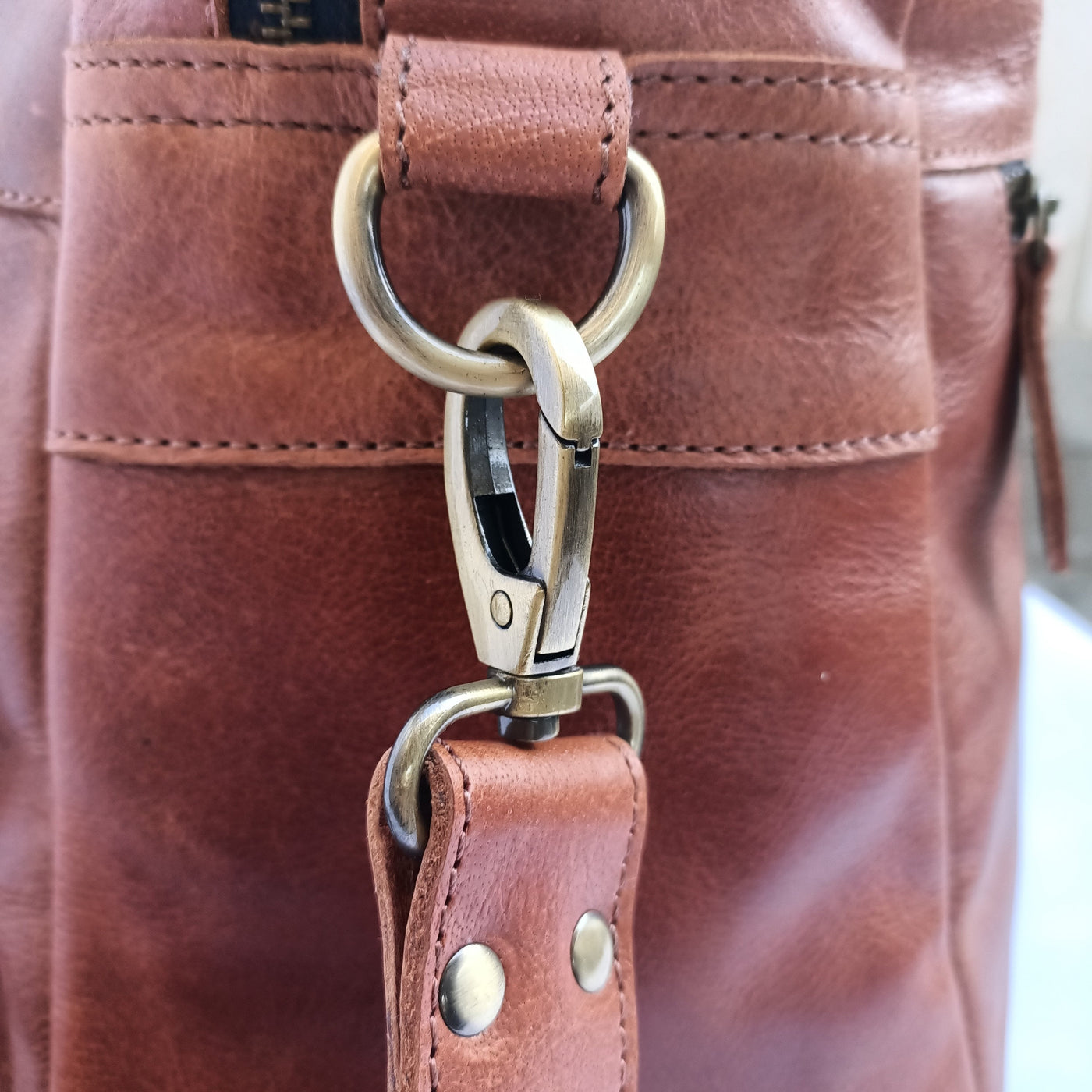 Sac portefeuille marron rustique