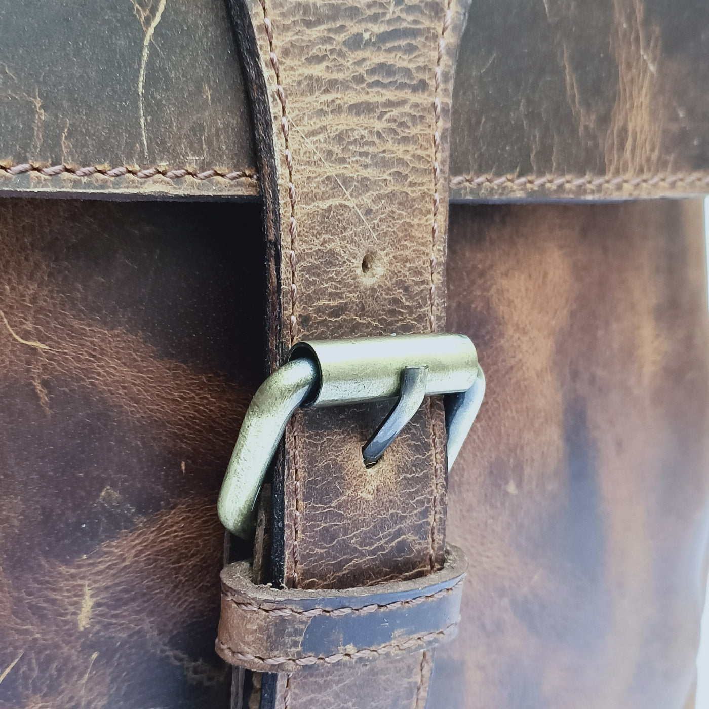 Sac à main en cuir marron chasseur