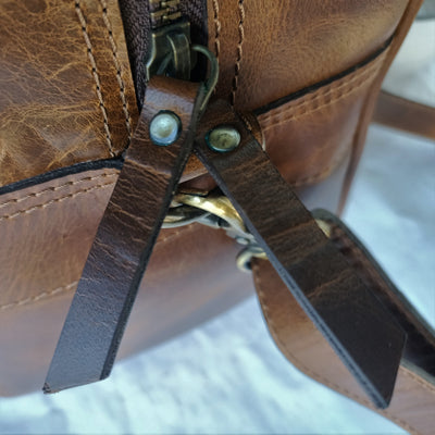 Mini sac de voyage pour femme en cuir brillant Hunter