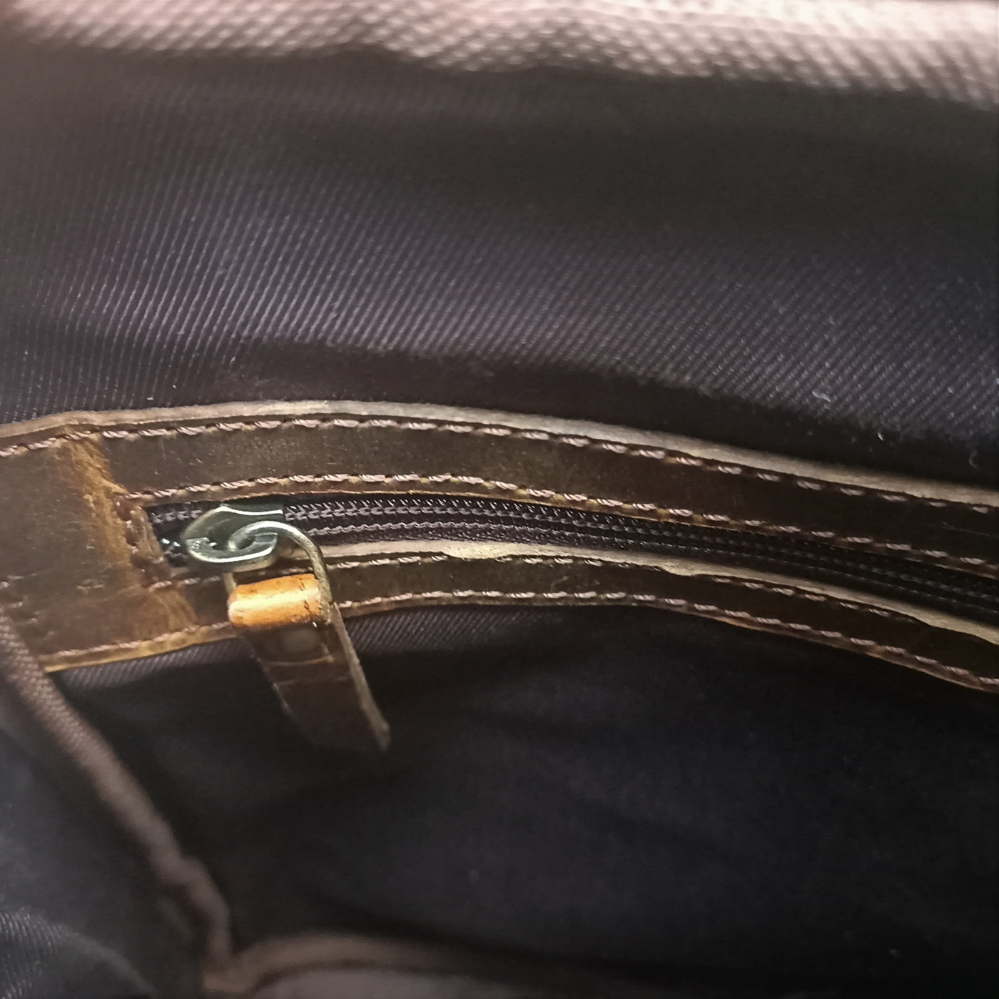 Sac à main en cuir marron chasseur