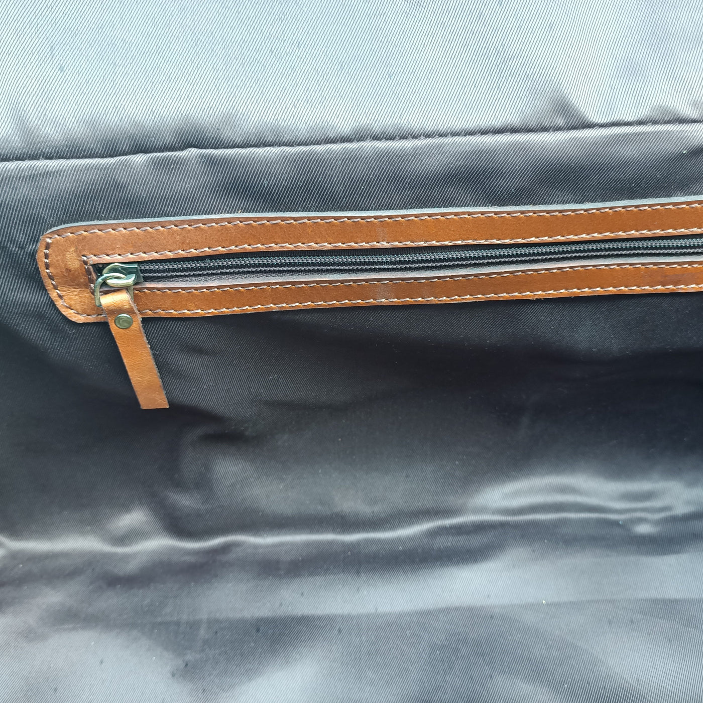 Sac week-end en cuir beige