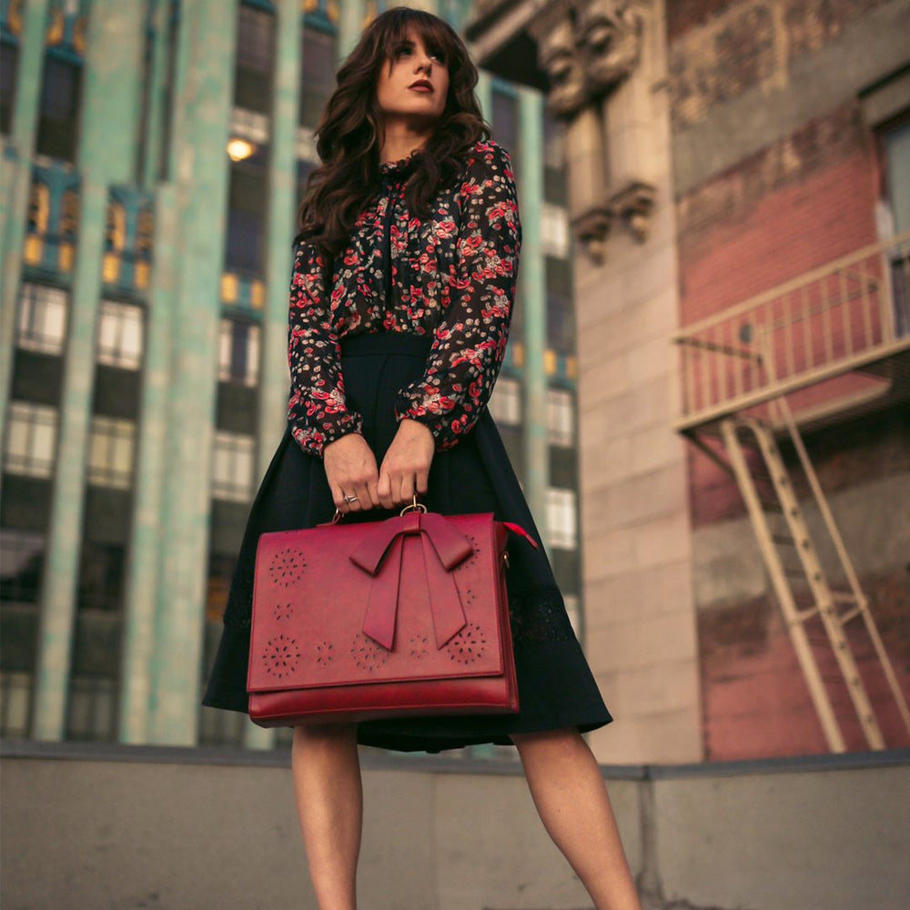 Le sac à nœud élégant de Monika